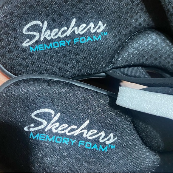 Skechers Young At Heart Wedge Sandals Black Memory Foam size 8 - Picture 8 of 8